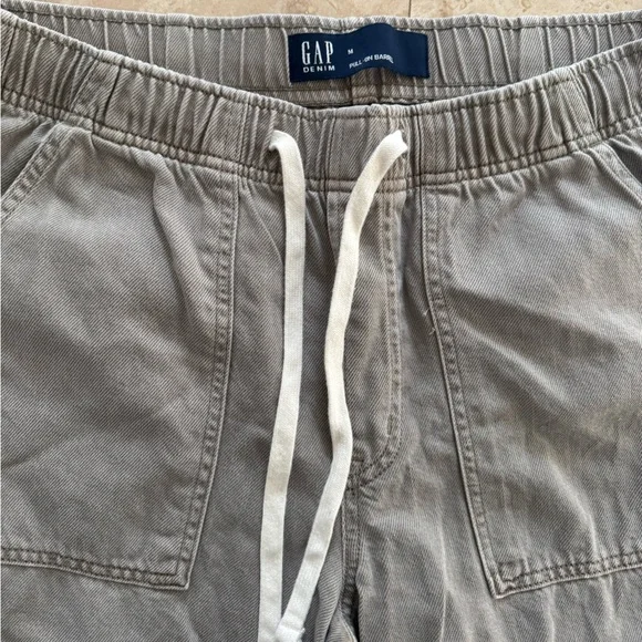 GAP Pull-On Barrel Pants - Picture 5 of 7